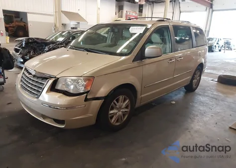 2010 Chrysler Town & Country Limited from USA, damaged, VIN 2A4RR6DX4AR240810